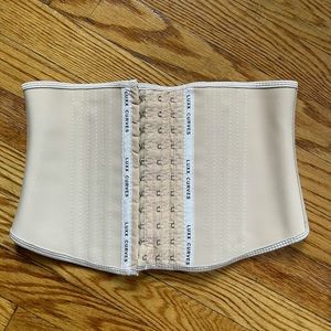 Luxx Curves short waist size small waist trainer